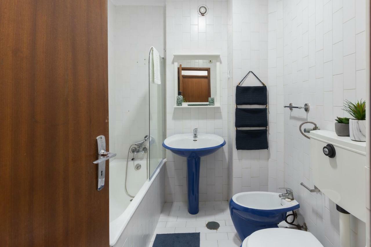 2 Comfy Bright Flats With Netflix Apartman Porto Kültér fotó