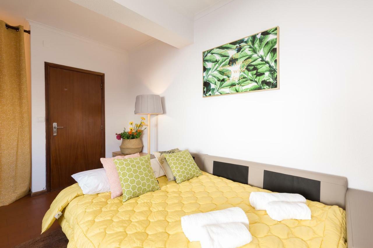 2 Comfy Bright Flats With Netflix Apartman Porto Kültér fotó