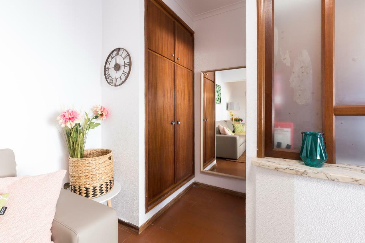 2 Comfy Bright Flats With Netflix Apartman Porto Kültér fotó