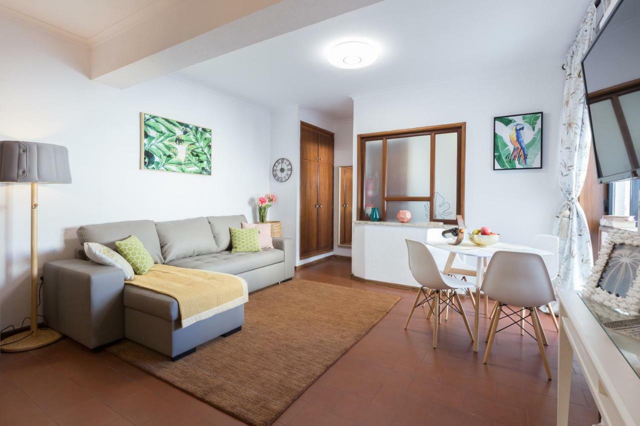 2 Comfy Bright Flats With Netflix Apartman Porto Kültér fotó