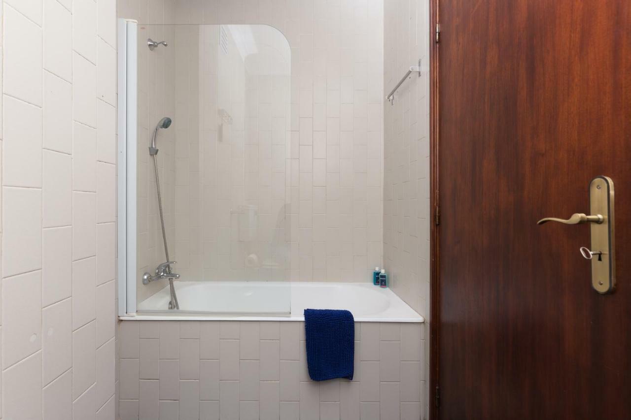 2 Comfy Bright Flats With Netflix Apartman Porto Kültér fotó
